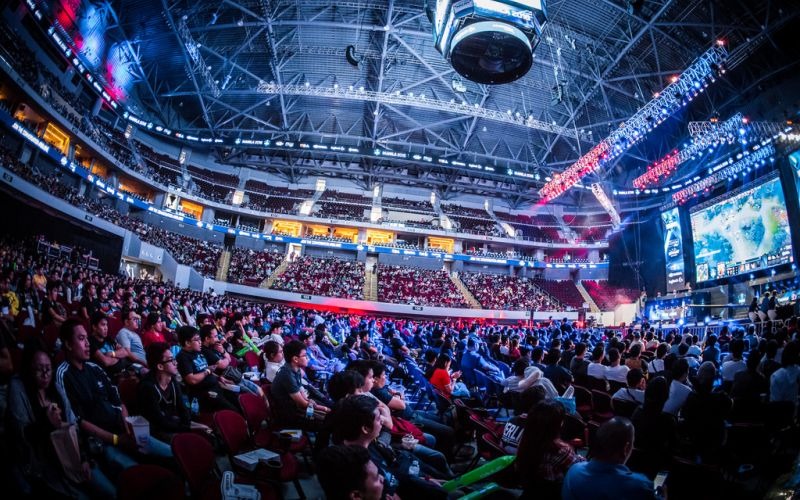 2025年のeSports：ブームは持続可能ですか、それともプラトーにヒットしましたか？